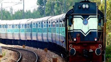 KAUSHAMBHI - Fire broke out in the wheel of general bogie of Chauri-Chaura Express, train stopped for fifty minutes.